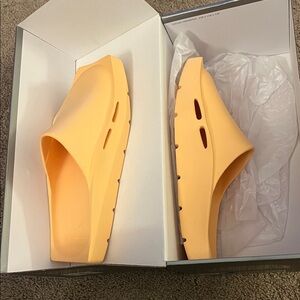 Jordan Women's Peach Mules